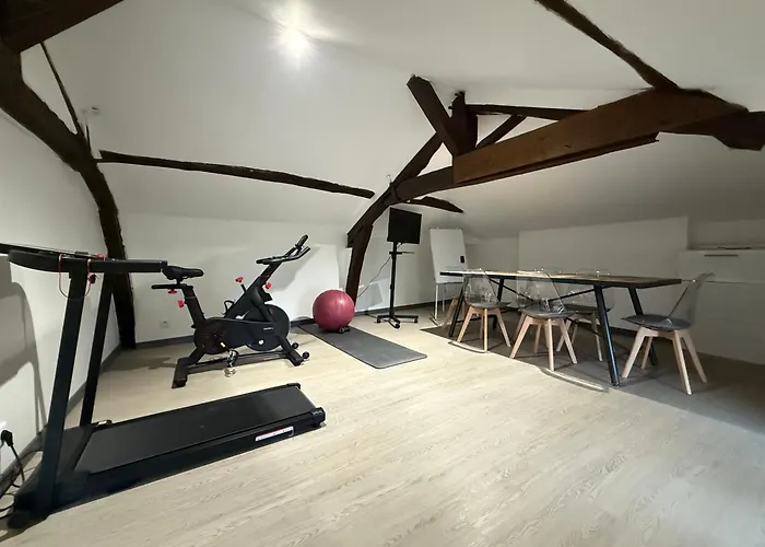 Studio 5 - Cinema Sport Parking - Dabnb