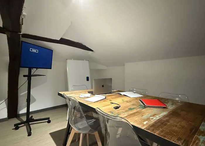 Studio 5 - Cinema Sport Parking - Dabnb
