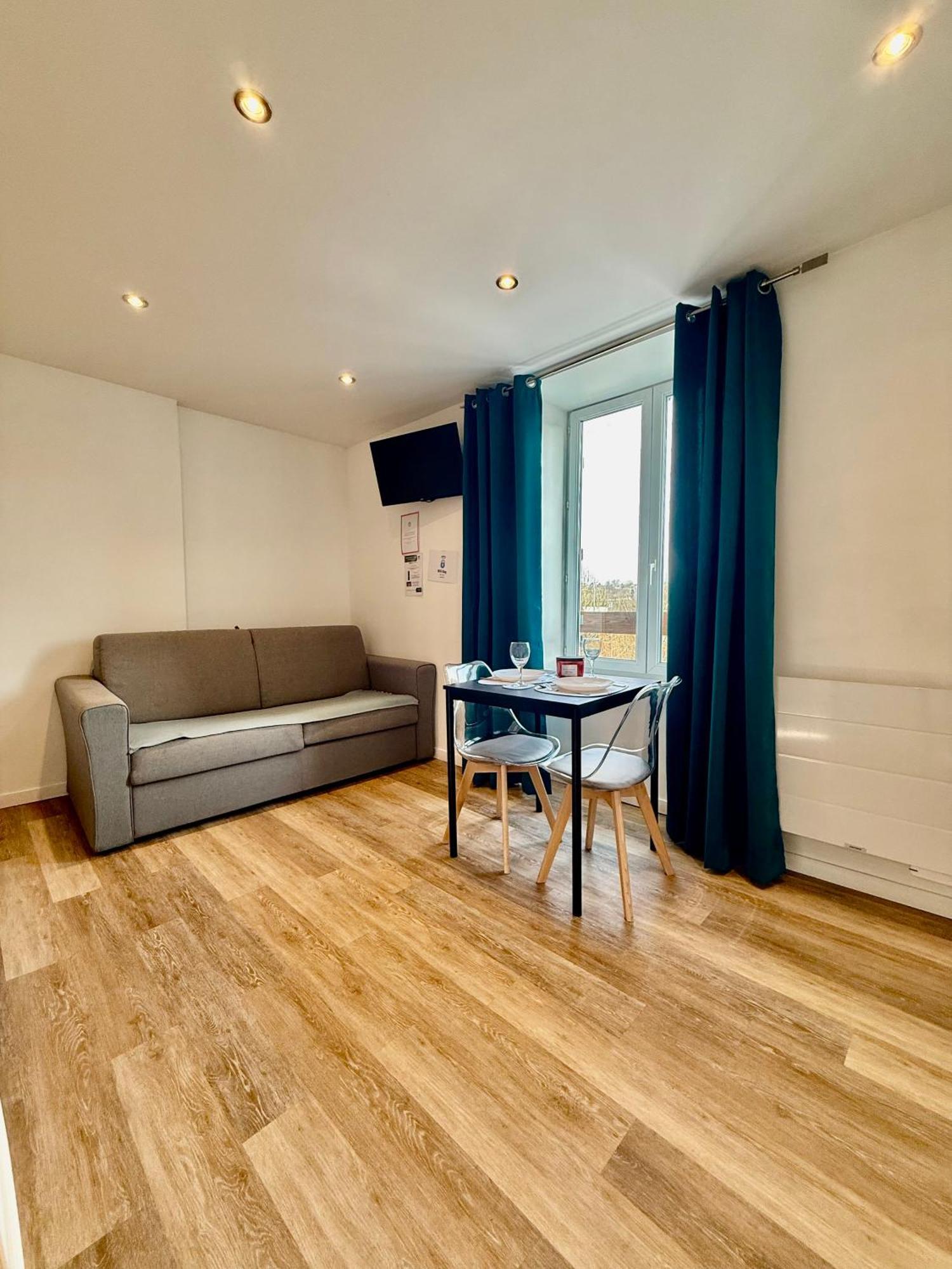 *studio 5* Avenue Baudin - Dabnb Apartment